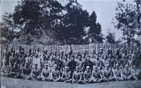 조선의용대 창립 1주년 기념사진(1939년 10월 10일)/의열 기념관. [사진=정성환 기자]