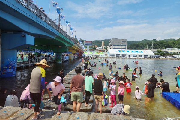 정남진 장흥 물 축제 현장, 이모저모 = 김은조 기자