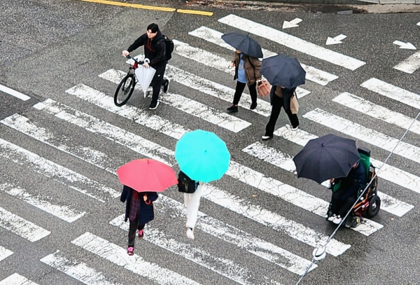 [날씨] 오늘은 `경칩`...전국 대부분 비